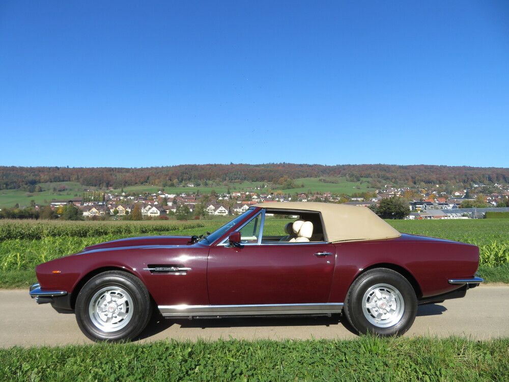 Aston Martin V8 Volante Cabriolet