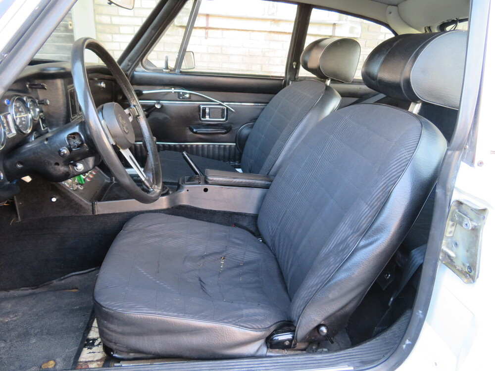 MG MGB GT Coupé