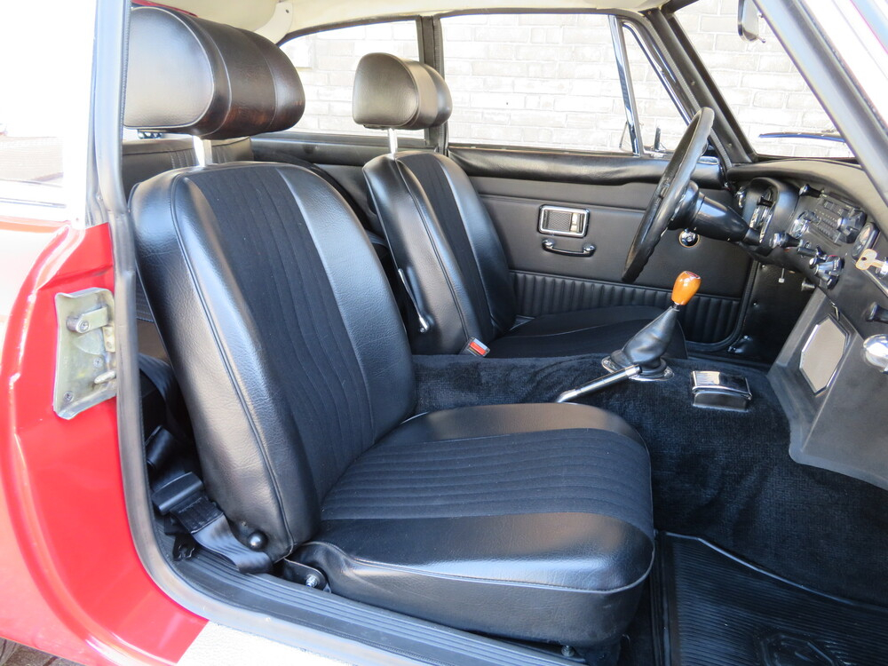 MG MGB GT Coupé
