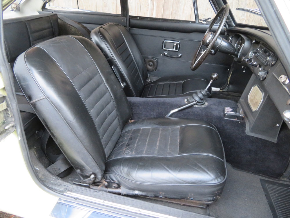 MG MGC GT Coupé