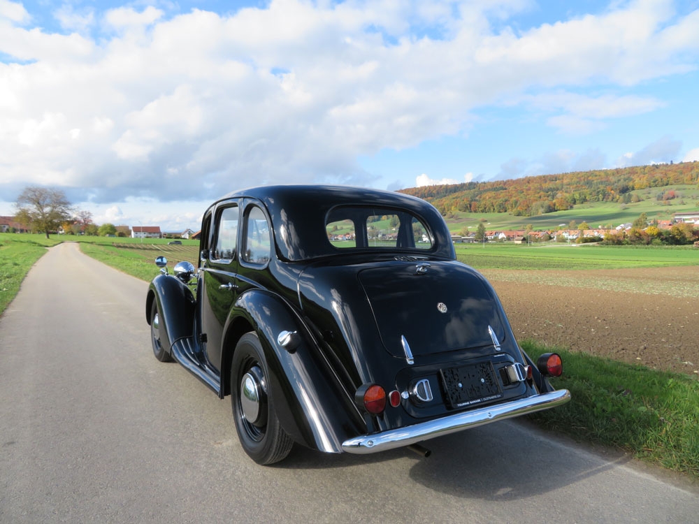 MG YA Limousine
