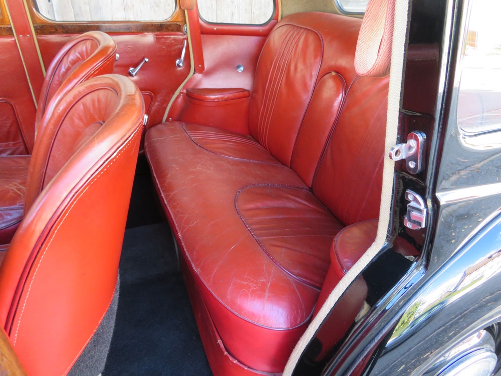 MG YA Limousine