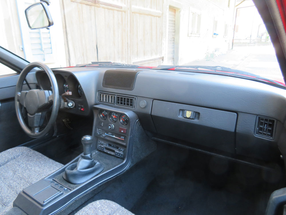 Porsche 924 Coupé