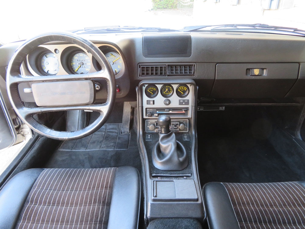 Porsche 944 Coupé