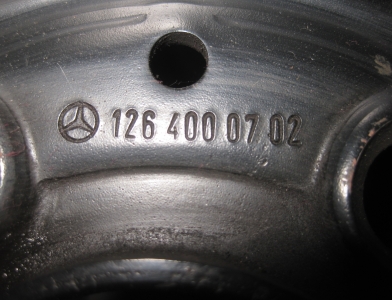 Mercedes-Benz W126 